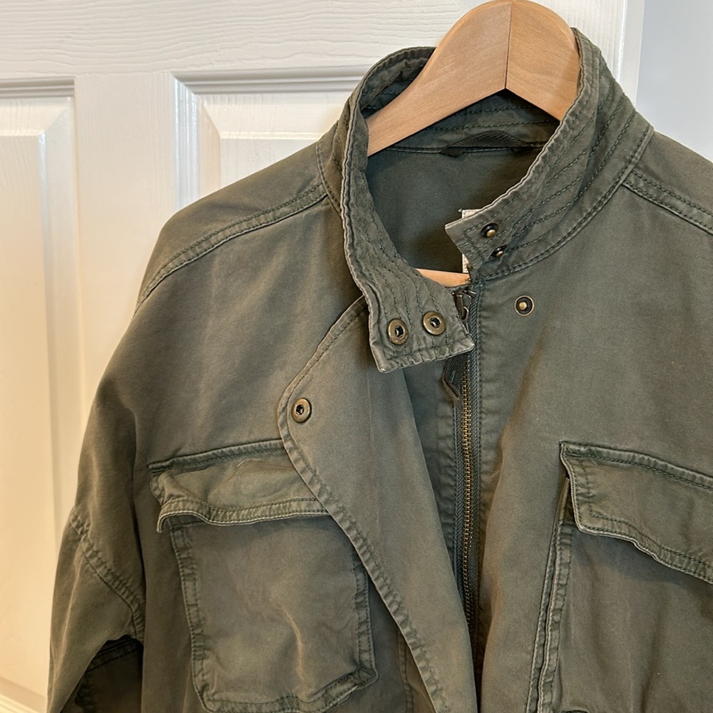Gap Jacket - Picture 2 of 11